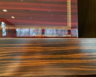 Romeo Y Julieta 125 Anniversary Limited Edition 4-box humidor. Photo 2 of 4.