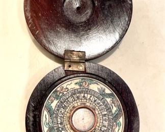 Antique Chinese Zodiac pocket compass. Photo 2 of 3.