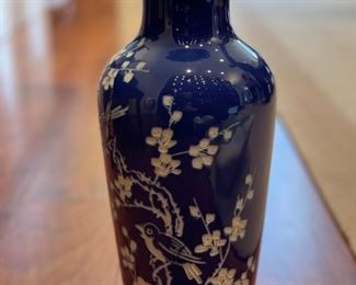 Blue & White Chinoiserie Vase. Photo 1 of 4.