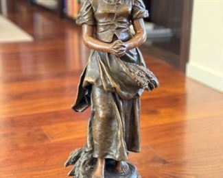 Metal sculpture. Photo 1 of 3.