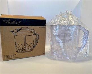 Modern kitchen items - new in box