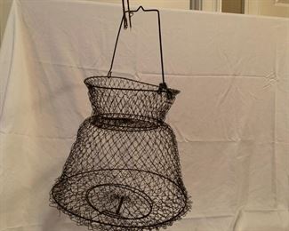 Fishing basket