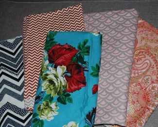 TABLE TOPPERS - FUN FABRICS - FINISHED EDGES