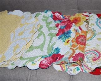 VARIETY OF FABRIC PLACEMATS AND TABLE RUNNERS