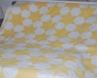 FULL SIZE QUILT - HAND MADE IN USA