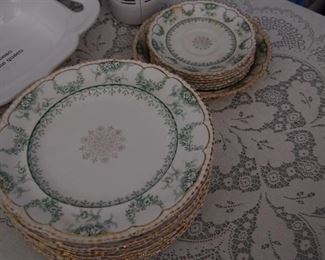 ROYAL VITREOUS CHINA "WARWICK" PATTERN