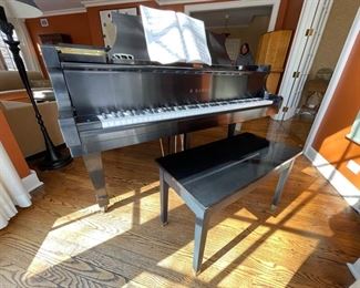 Kawai Grand Piano in Ebony Finish. KG - 1E. Serial N0: 1970843. 1990. 5'4". Photo 2 of 6.