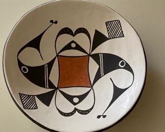 Dolores Lewis, Acoma, New Mexico Pottery. Photo 1 of 2.