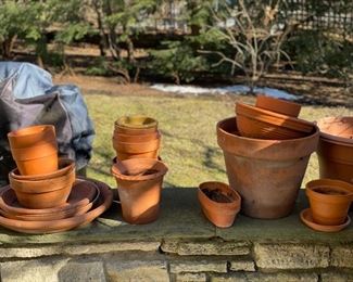 Pots!