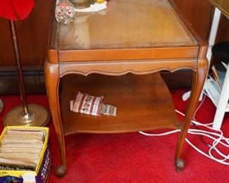 ANTIQUE SIDE TABLE 