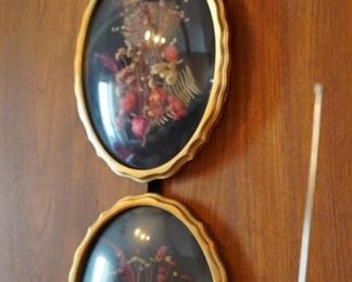 ANTIQUE ROUND DECORATIONS 