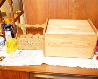 WOOD BOX AND BASKET 
