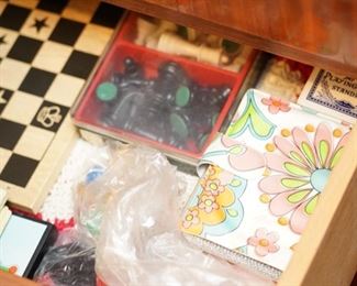 CARDS AND CHEST GAME 