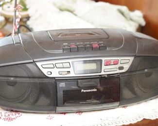 PANASONIC RADIO AND CD PLAYER 