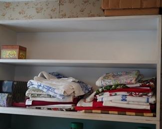 LINENS, TOWELS AND TISSUES 