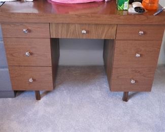 VINTAGE DESK 