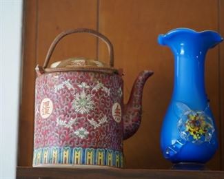 ASIAN STYLE TEA KETTLE AND VASE 