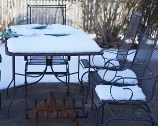 METAL PATIO SET 
