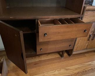 Walnut MCM hutch, Stanley Furniture