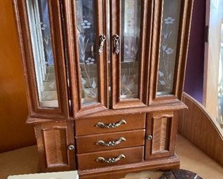 jewelry box