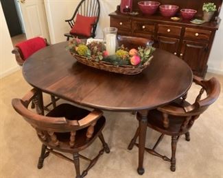 NICE TABLE AND CHAIRS BY ETHAN ALLEN
