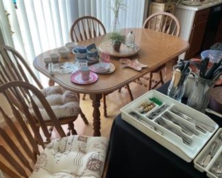 OAK TABLE AND CHAIRS
