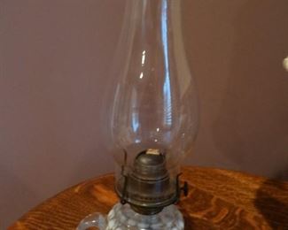 White Opalescent Coin Dot Finger Lamp