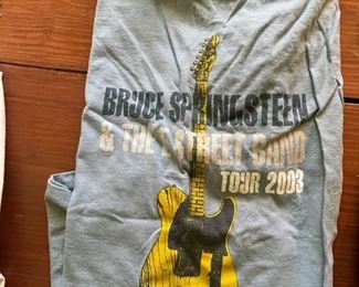 Bruce Springstein & the E Street Band Tour 2003 t-shirt.