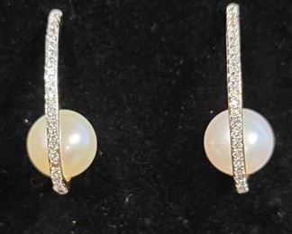 Honora Cultured Pearl 8.0mm & 0.20cttw White Topaz Bronze Earrings