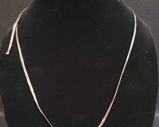 Vicenza Silver Necklace Marked 925 Italy