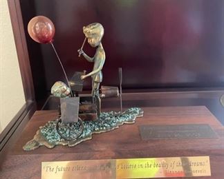 Eleonor Roosevelt Figurine 