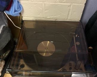 Dual 1229Q Vinyl Player