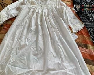 Eileen West, Size Small, ladies nightgown