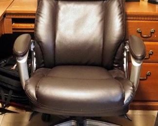 La-Z-Boy Rolling Adjustable Office Chair With Clear Plastic Carpet Saver Mat, 52" x 44"