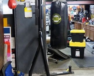 Everlast Power Core Freestanding Dual Punching Bag Stand