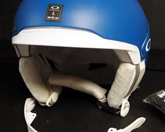 Oakley Mod 3 Snowboarding Helmet, Size L