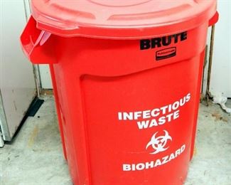 Rubbermaid Brute Infectious Waste 32 Gallon Can With Lid, Sanitizer Buckets And Brute 10 Gallon Container