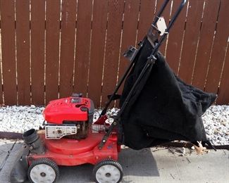 Troy Bilt 3-In-1 Chipper Shredder Vac With Briggs And Stratton Motor