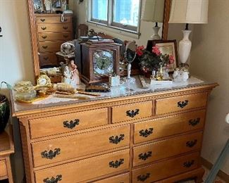 matching dresser and mirror.....