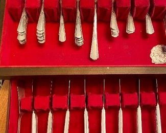 Century Stardust Sterling Silver Flatware Set 1,000 
64 Pieces