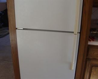 Maytag refrigerator, 28"w X 30"d X 61"h