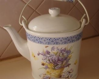 Hallmark porcelain teapot
