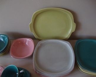 Chartreuse serving platter, Paden City, Minion pattern