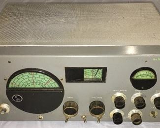 The Hallicrafters Tube ham Receiver