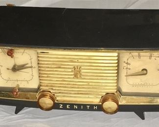 Zenith clock radio