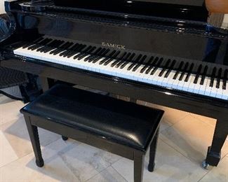 SAMICK BABY GRAND