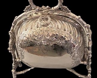 Love, Love, Love this English biscuit box!