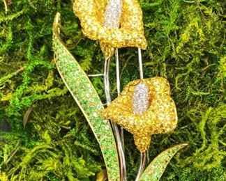 18k, diamonds emerald, & citrine brooch.  The stamens move.  Love, Love, Love this vintage brooch!