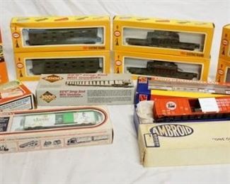 1019 LOT OF HO MODEL TRAINS W/ ORIGINAL BOXES INCLUDES LIFE-LIKE, COX & AMBROID
