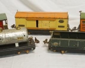 1022 LIONEL LINES TRAIN MODELS NOS. 812, 813, 814, 815 & 817
